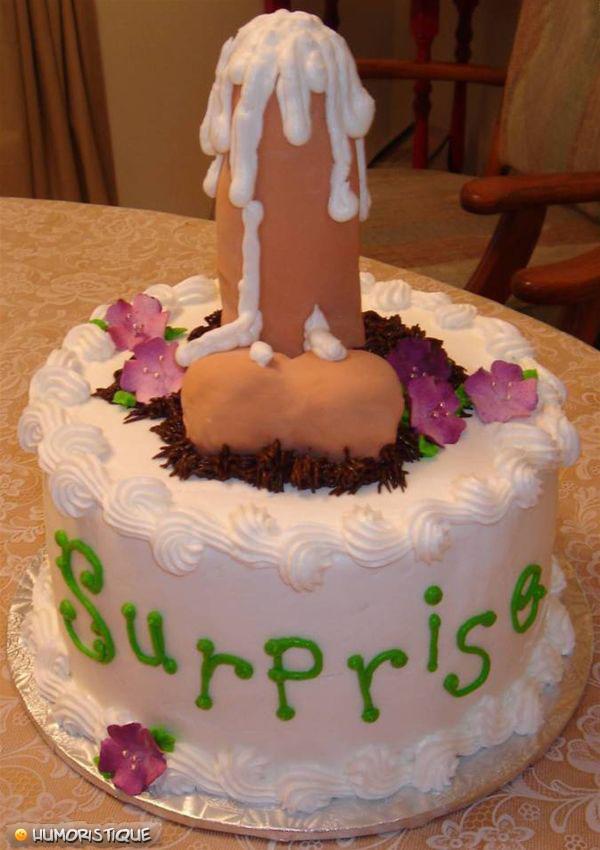 gateau+danniversaire+en+forme+de+penis.jpg
