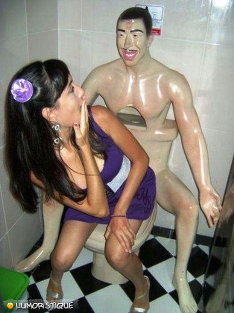 toilettes+en+forme+dhomme.jpg