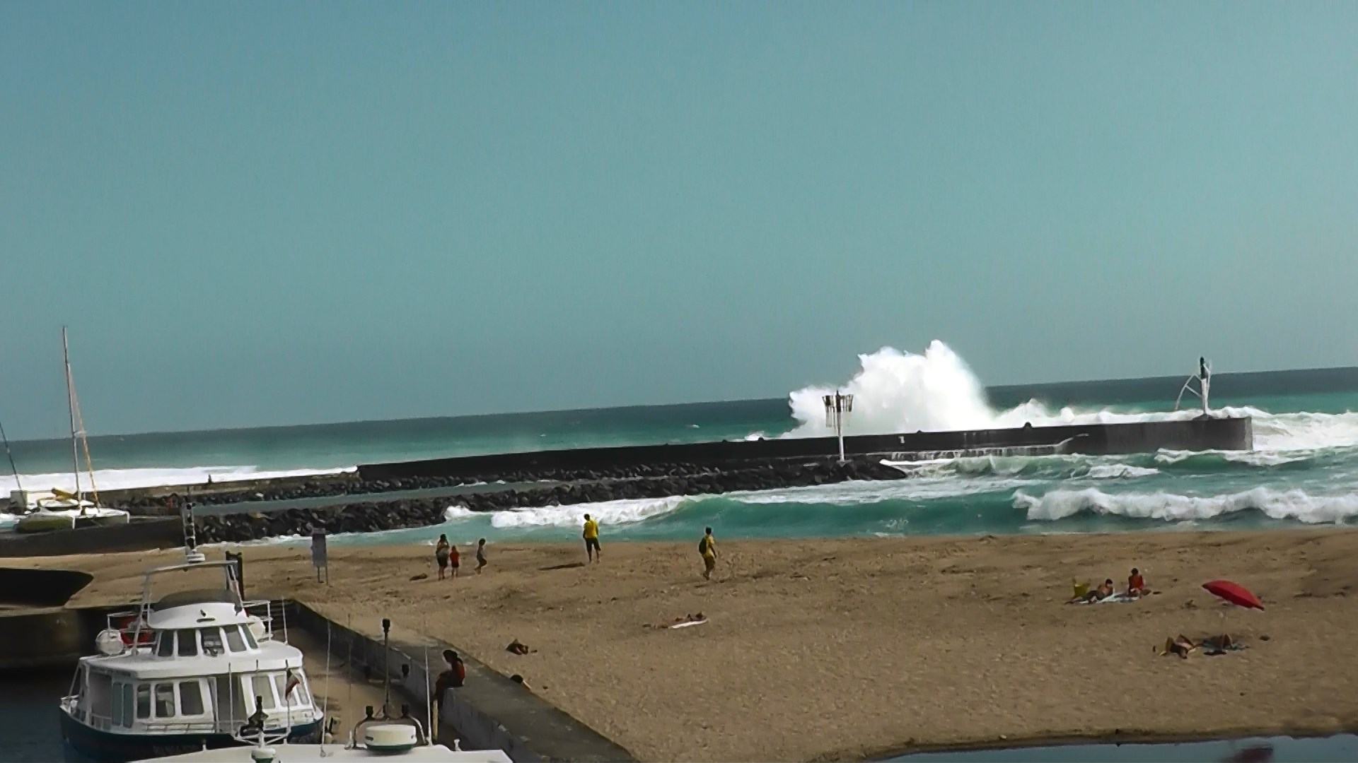 068 St Gilles les Bains - Plage des roches noires 2..jpg