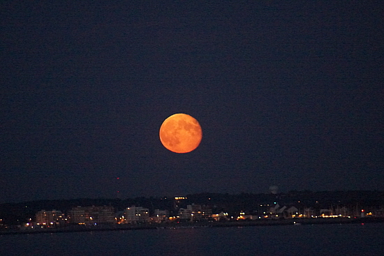grosse lune.jpg